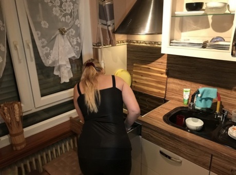 blondynka MILF najlepiej pornograficzne zdjęcia