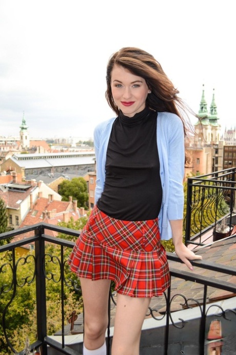 Misha Cross model wolny galeria