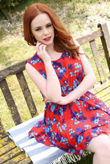 Ella Hughes gwiazda porno seksowna obraz